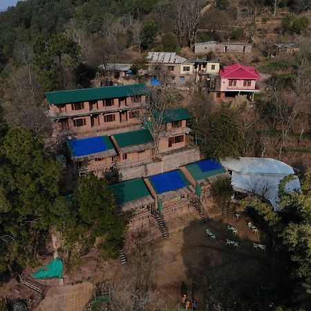 The Mud House Resort Kasauli Dış mekan fotoğraf