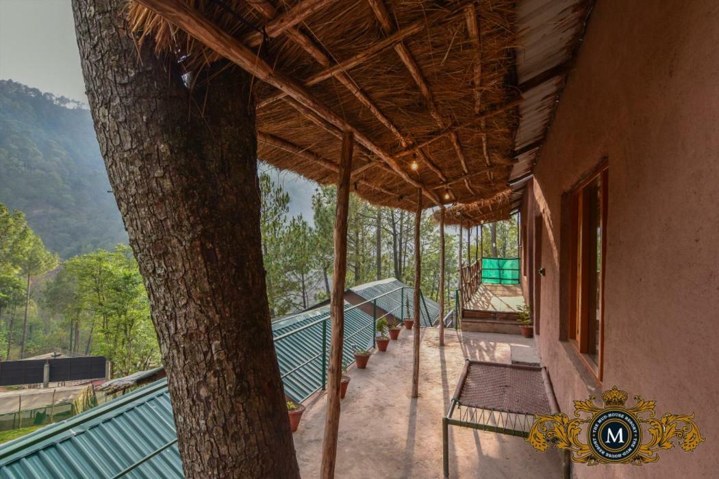 The Mud House Resort Kasauli Dış mekan fotoğraf