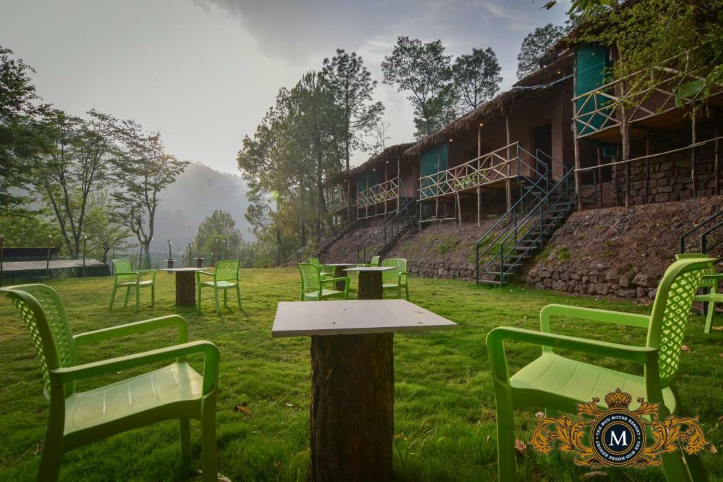 The Mud House Resort Kasauli Dış mekan fotoğraf