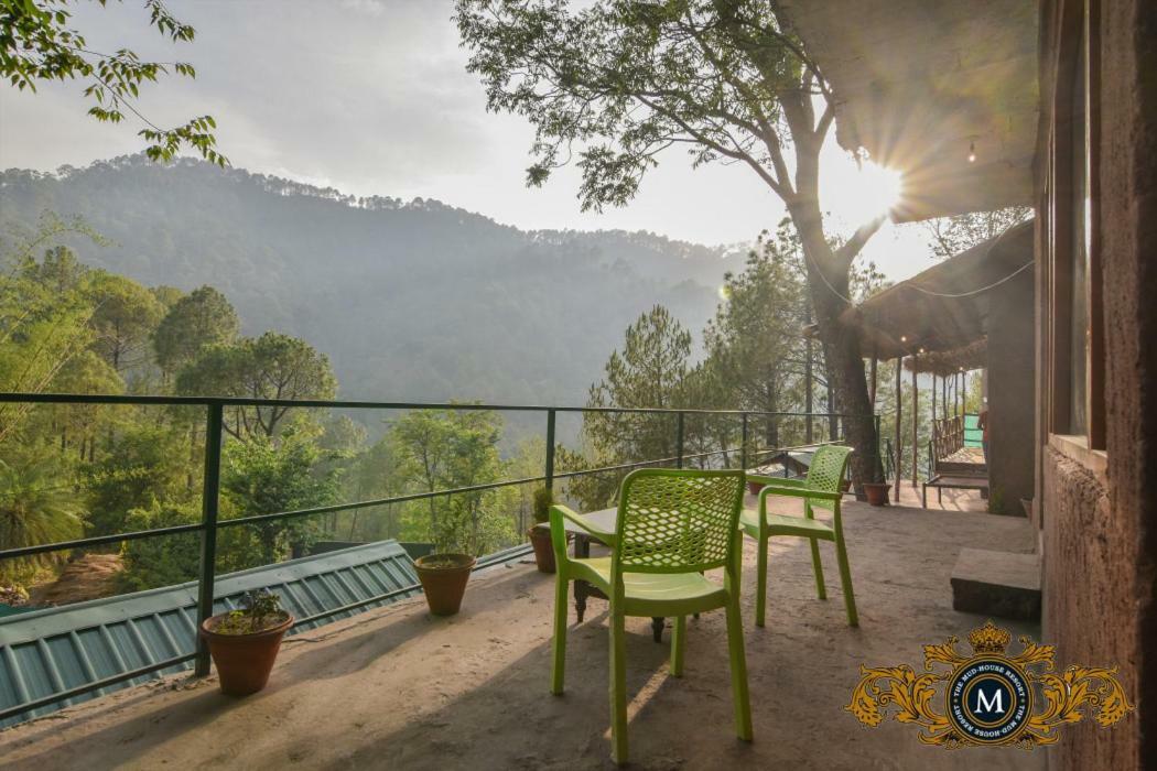 The Mud House Resort Kasauli Dış mekan fotoğraf